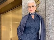 Мама Илона Маска показала фото в футуристическом наряде