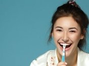 Стоматологи рассказали, когда именно нужно чистить зубы по утрам 