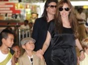 Анджелина Джоли и Брэд Питт усыновили еще одного ребенка