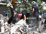 Завалы разбирали двое суток