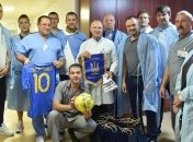 Сборная Украины навестила украинских военных (Фото)