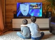 Почему не стоит устанавливать телевизор в детской