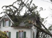 От Британии до Польши: на Европу обрушился мощный ураган