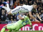 ПСЖ и "Реал" обсуждают возможность обмена Бензема на Кавани