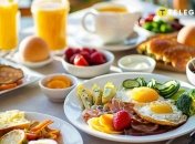 Сніданок- найважливіший прийом їжі  (зображення створено за допомогою ШІ)