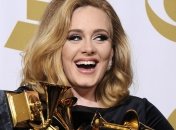 Адель вернула себе лидерство в Billboard 200