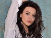 Алина Гросу показала пышные формы в нижнем белье