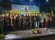 Капризы Майдана будут официальным курсом Украины?