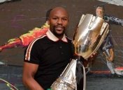 Мейвезер посетил раздевалку Ювентуса после матча за Суперкубок Италии 