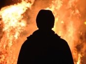 Мужчина пытался сжечь себя в центре Киева: это уже не первый случай за последнее время