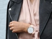 Базовый гардероб: как правильно носить черную кожаную куртку