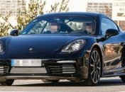 Обновленный Porsche Cayman вышел на тесты 