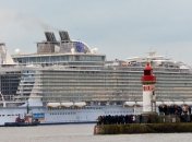 Морской гигант: самый больший круизный лайнер (Видео)