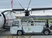 Партія вакцин Pfizer прибула в Україну: хто вакцинується першим