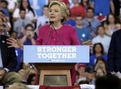 СМИ: Штаб Клинтон атаковали предположительно российские хакеры