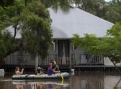 Шторм "Дебби" в Австралии может нанести ущерб на $1 миллиард