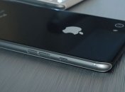 iPhone 8 может лишиться беспроводной зарядки