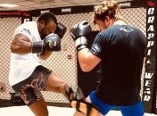 Соперник Усика готовится к переходу в ММА (Фото)