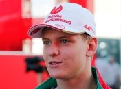 В Ferrari следят за развитием карьеры Мика Шумахера
