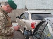 На КПВВ "Марьинка" образовались очереди из 550 автомобилей