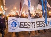В Эстонии в честь 99-й годовщины независимости прошло факельное шествие  