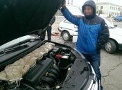 Контрабандисты пытались перевезти в Россию партию холодного оружия