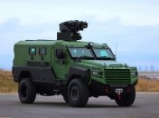 У кузова Senator MRAP V-образный дизайн