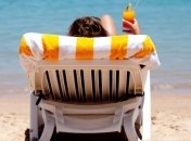 6 мифов, о которых важно знать, перед тем как загорать