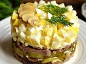 Очень красивый салат к праздничному столу