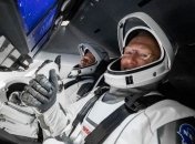 Crew Dragon возвращается на Землю (Видео)