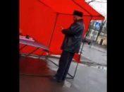 "Вы чего сюда приперлись? Мы - Украина": женщина ответила на агитацию ростовских казаков в Покровске (видео)