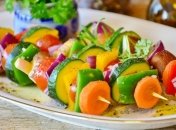 Ароматные овощи на углях - лучшая закуска к шашлыкам