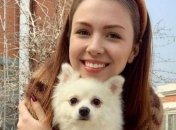 "Мы вас обязательно вернем": Зеленский позвонил девушке с собачкой, что осталась в Ухане (Видео)