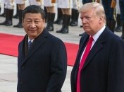 Трамп пока не собирается отменять пошлины на товары из КНР