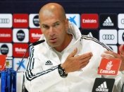 Зидан бросил Реал на сборах и улетел Мадрид