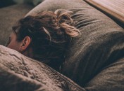 Чому не можна фотографувати сплячих людей