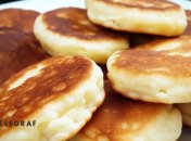 Оладьи можно сделать пышными и вкусными (изображение создано с помощью ИИ)