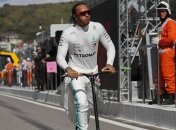 Хэмилтон: Я действительно переживаю за Феттеля