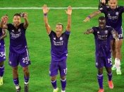 Звездный футболист издевательски обошел защитника и забил гол в "девятку" (видео)