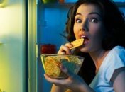 К чему может привести привычка поздно ужинать 