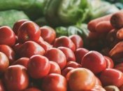 Які продукти не можна зберігати в холодильнику