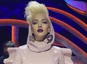 Что-то среднее между Пинк и Кайли Миноуг: Оля Полякова озадачила новым образом (фото, видео)