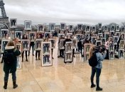 Во Франции протестуют против "чемпиона болтовни" (Фото)