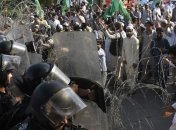 В Пакистане решили привлечь армию для наведения порядка после столкновений