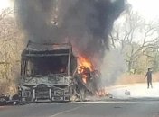 В Буркина-Фасо автобус со школьниками подорвался на мине