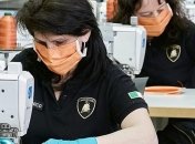 Автовиробник Lamborghini тепер шиє медичні маски