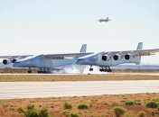 В Штатах успешно испытан гигантский самолет