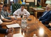 "Прошлое закончилось": Зеленский говорит, что не боится обидеть Коломойского