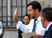 Главу МВД Италии обвиняют в расовой ненависти