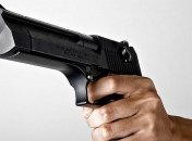 На Подоле ранили женщину при стрельбе